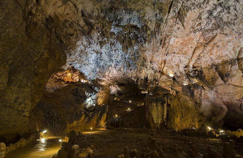 Cueva de Valporquero